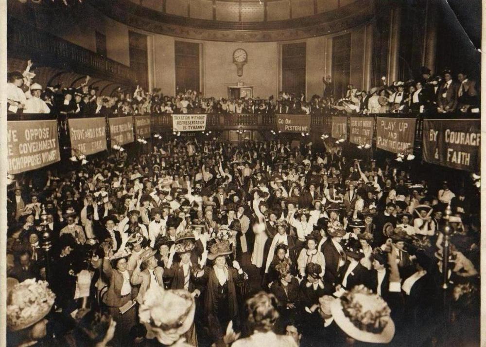 The Women's Social and Political Union (WSPU), part of the British Suffragette movement held a ‘Women's Parliament’ at Caxton Hall at the beginning of each parliamentary session from 1907, with a subsequent procession to the Houses of Parliament and an attempt (always unsuccessful) to deliver a petition to the prime minister in person