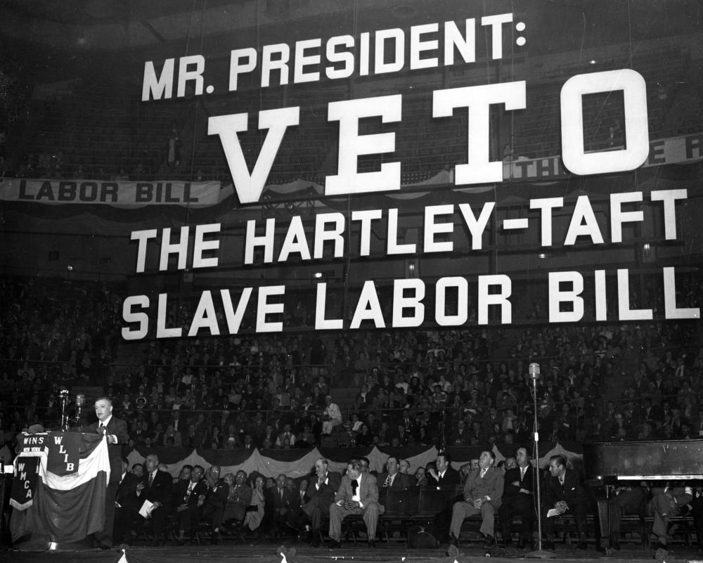 David Dubinsky gives a speech against the Hartley-Taft bill, with Luigi Antonini in the audience, May 4, 1947.