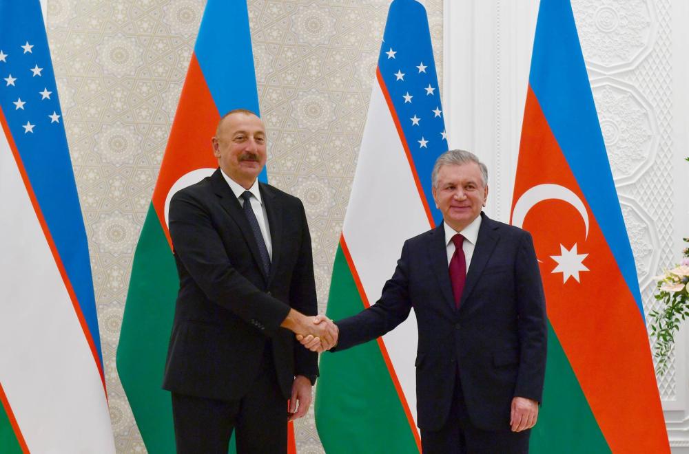 Ilham Aliyev and Shavkat Mirziyoyev in Samarkand