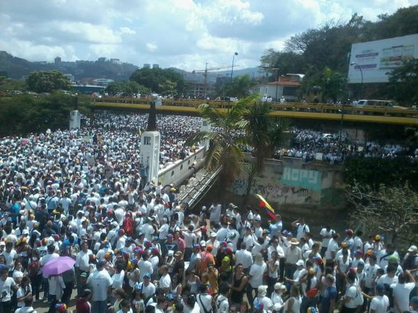 An opposition rally shortly after Leopolo López turned himself in, in Las Mercedes.